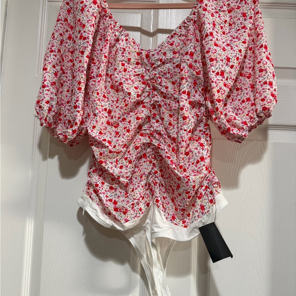 NWT Lulu’s Beautiful Hues Ivory Floral Print Puff Sleeve
Ruched Bodysuit Size XL - Picture 11 of 15